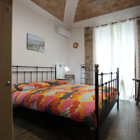 Aurora Oda ve Kahvaltı Santo Stefano di Camastra