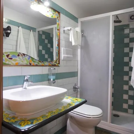 Aurora Couette-café