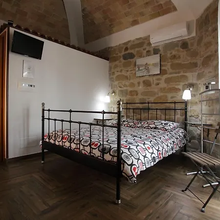 Aurora 4*